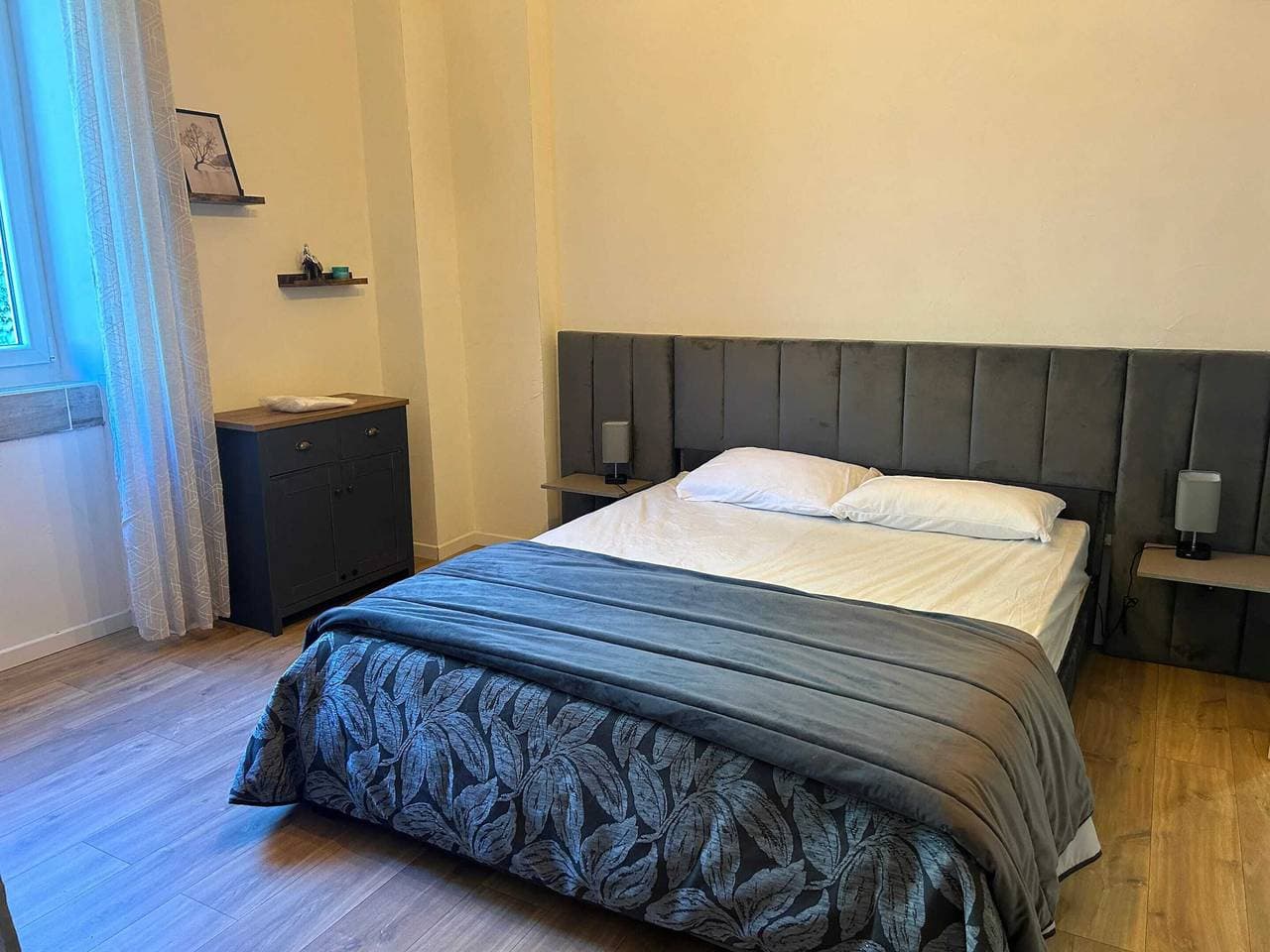 Foto 7 von 30: Charmante Wohnung in Savignac-les-Ormeaux, 56 qm, Balkon