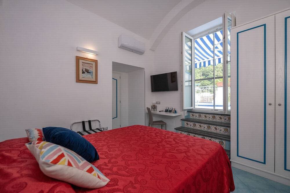 Foto 8 von 30: Grecale: atemberaubende Meerblick-Wohnung mit Patio - bis zu 5 Gäste