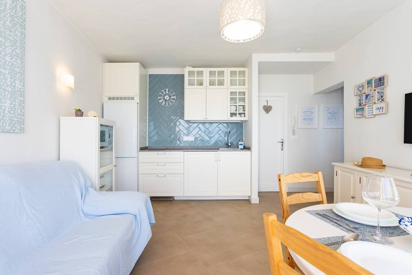 Foto 9 von 26: Ferienwohnung für 4 Personen mit Terrasse