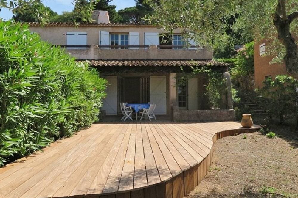 Foto 10 von 12: Renoviertes 2-Zimmer-Mas mit Pool 1 km vom Strand Gigaro entfernt