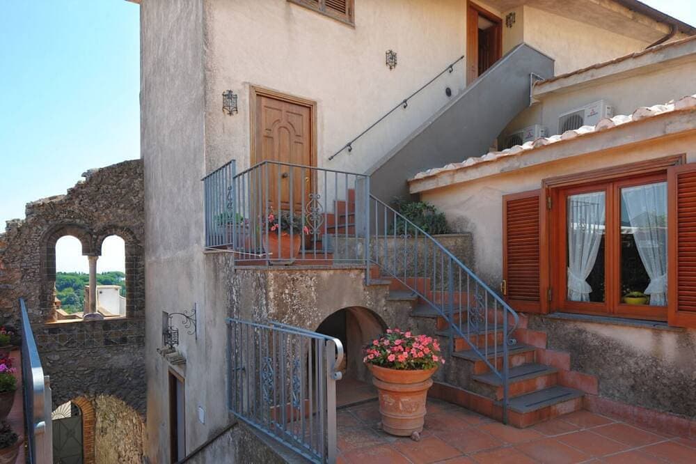 Foto 5 von 30: Charmante Villa, privater Pool, großer Garten in der Nähe von Ravello, Parkplatz auf Anfrage