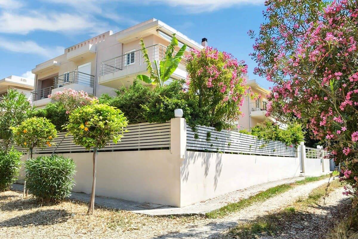 Foto 4 von 37: Ferienwohnung für 8 Personen mit Garten