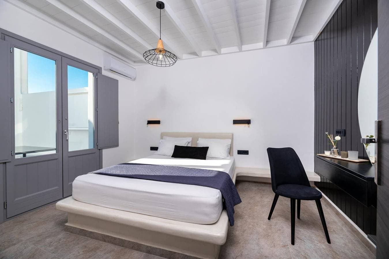 Foto 8 von 31: Dazzling Santorini Villa | Villa Luck | 2 Bedrooms | Furnished Interiors