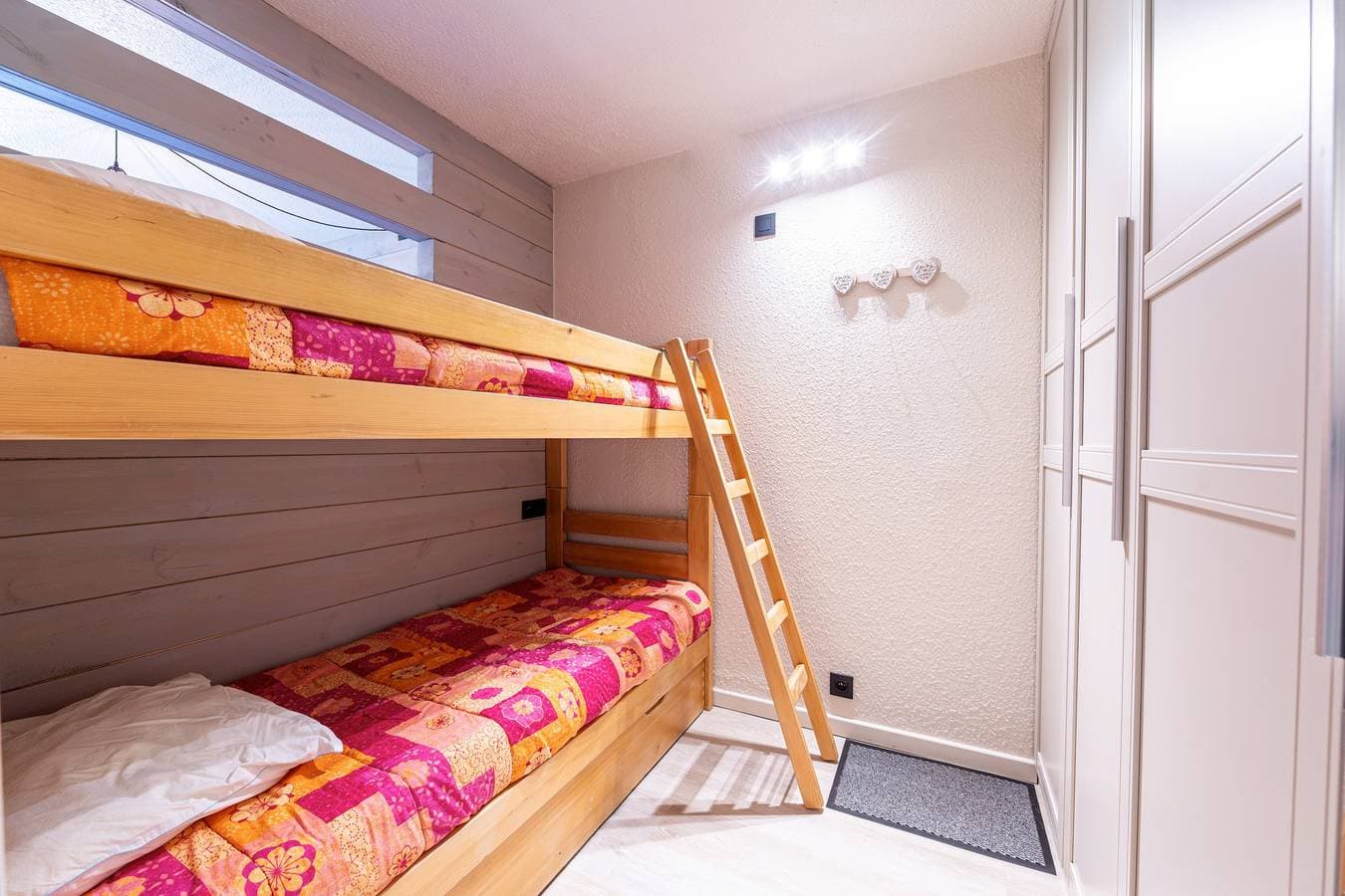 Foto 5 von 13: Ferienwohnung für 5 Personen mit Balkon