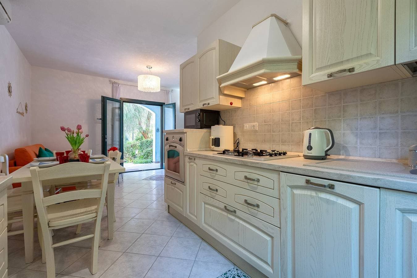 Foto 5 von 32: Ferienhaus „La Casa 3m L“ mit Gemeinschaftspool, WLAN und Klimaanlage