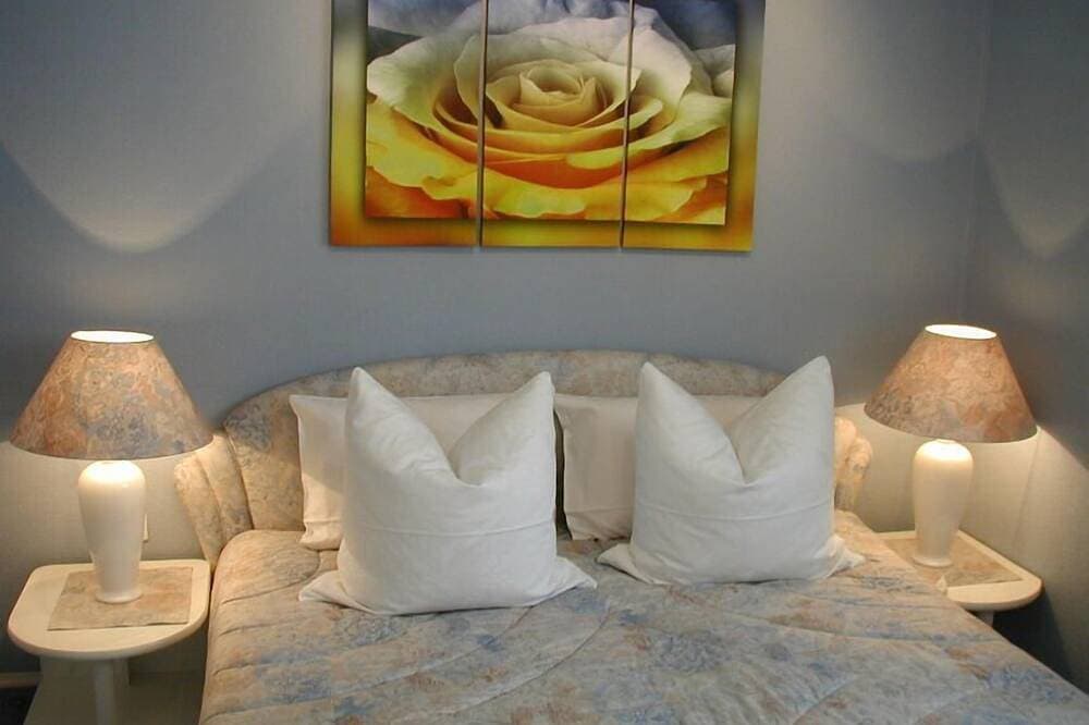 Foto 2 von 30: Villa in Podgora, 2 App. ruhig super Meer- und Inselblick. Privat Pool,WiFi