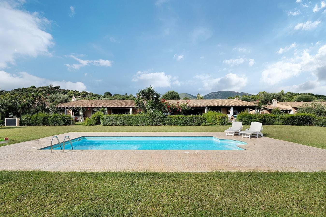 Foto 2 von 35: Villino Empatja: Smaragdgrünes Meer direkt vor der Tür