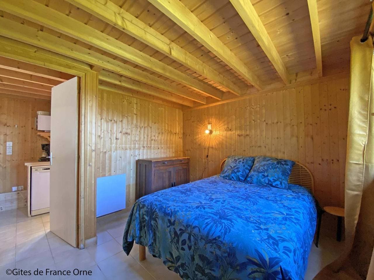 Foto 11 von 17: Gemütliches Holzchalet im Wald, ideal für Paare