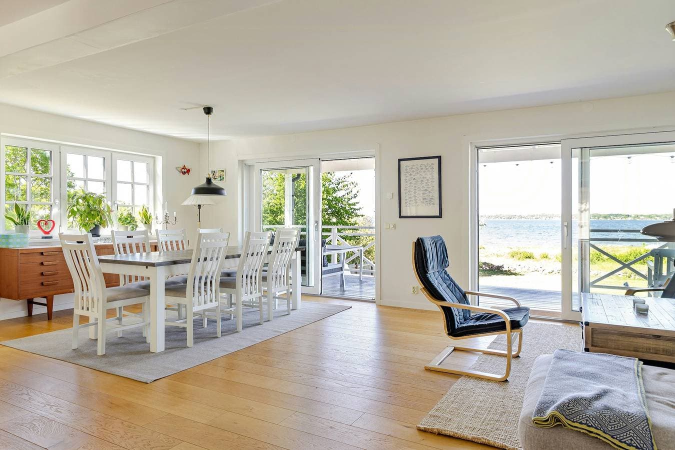 Foto 9 von 37: Modernes Ferienhaus mit Aussicht und eigenem Boot auf Aspö