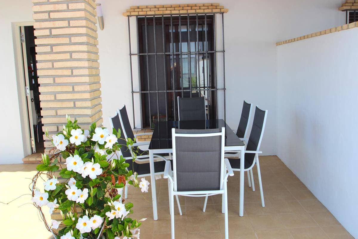 Foto 5 von 14: Großer Privatpool, neu und modern, kompletter Sichtschutz - Casa Manoli -