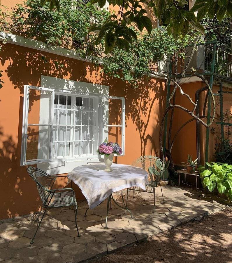 Cozy Apartment in a Historic Villa 1