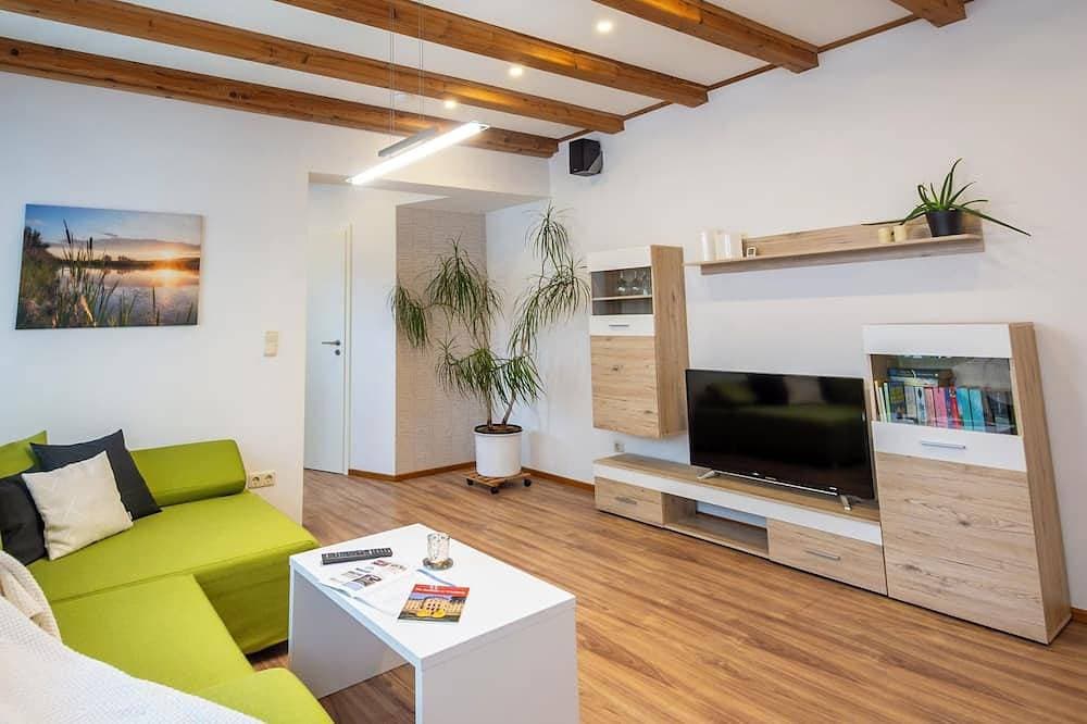 Foto 11 von 30: Moderne, komfortable Ferienwohnung mit Terrasse, am Maintalradweg,