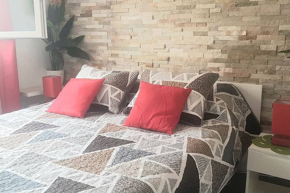 Foto 5 von 30: Heiliges Kreuz Von Verdon Appart Duplex 70m2 Seeblick WIFI TV Sat Parkplatz