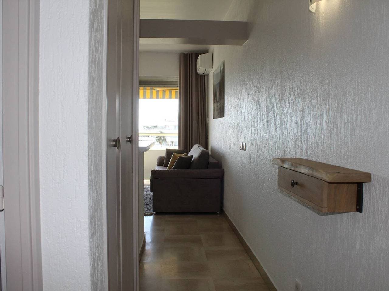 Foto 11 von 17: 2-Zimmer-Wohnung, 4 Schlafplätze, klimatisiert mit Parkplatz in Villeneuve-Loubet Plage