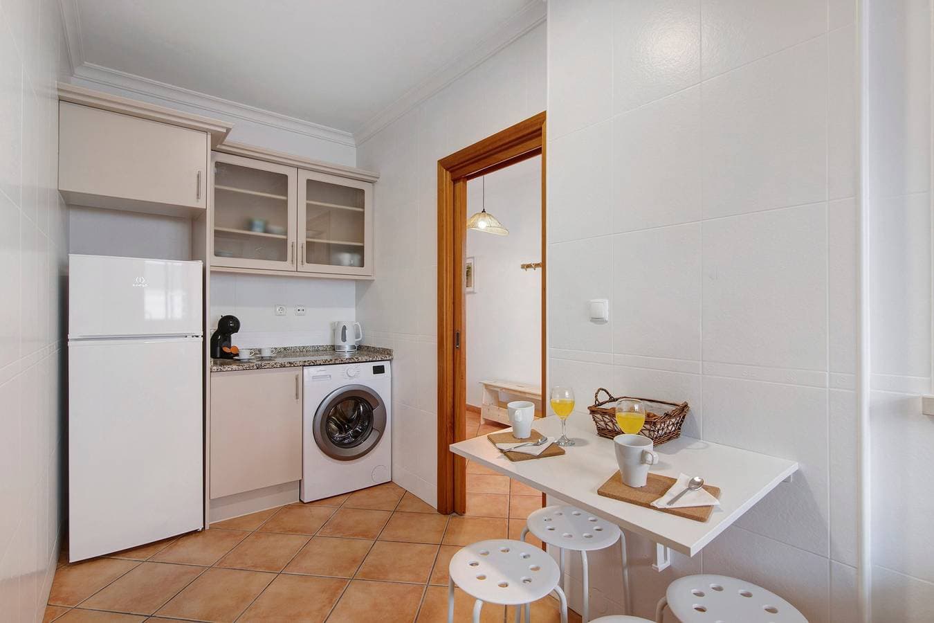 Foto 7 von 24: Ferienwohnung 'T2 D Apt Amendoeira' mit Gemeinschaftspool, 2 Balkonen und WLAN