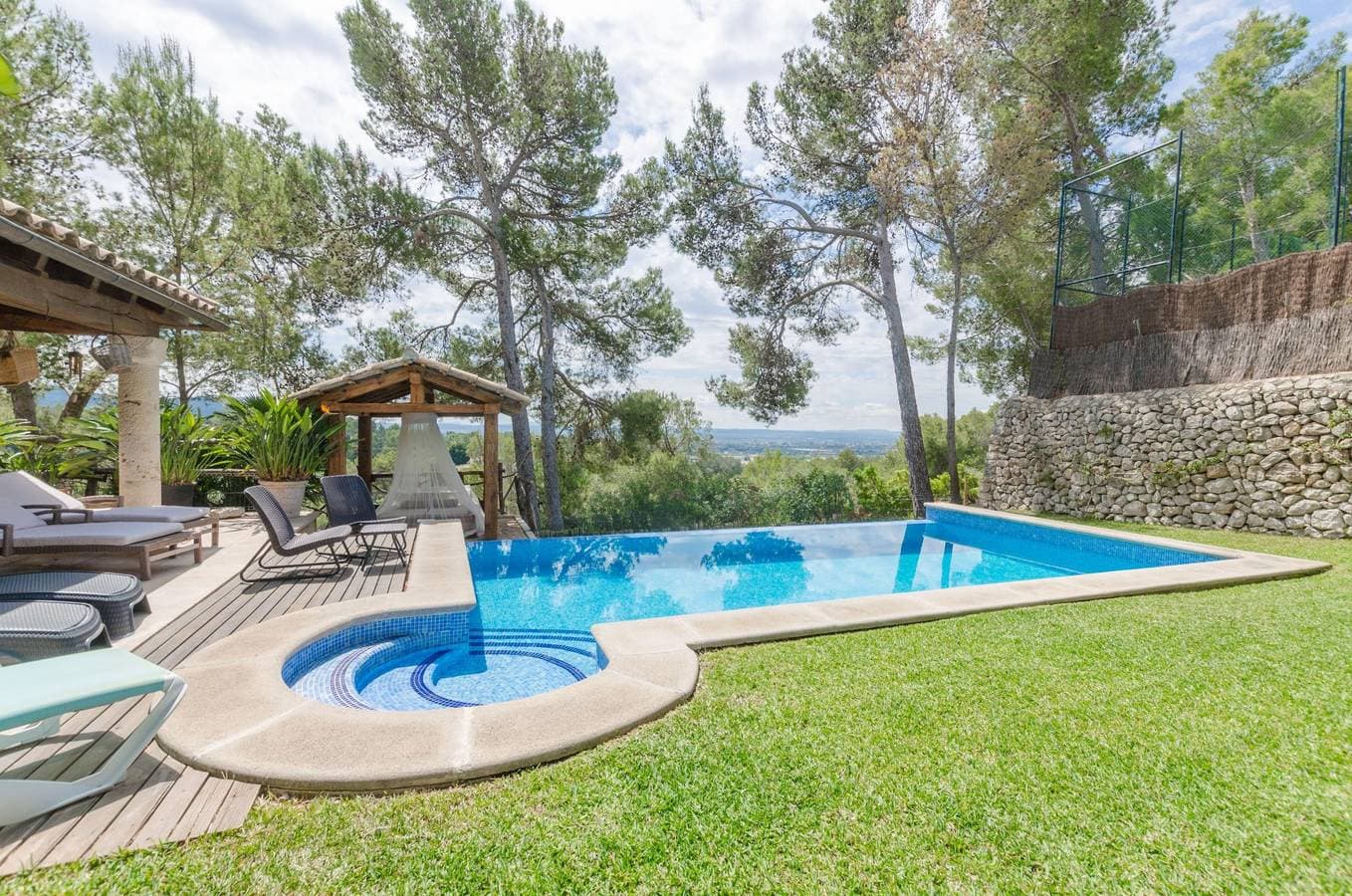 Foto 3 von 60: Son Duri (Cimenteres) - Ferienhaus mit privaten Pool in Inca. WiFi gratis