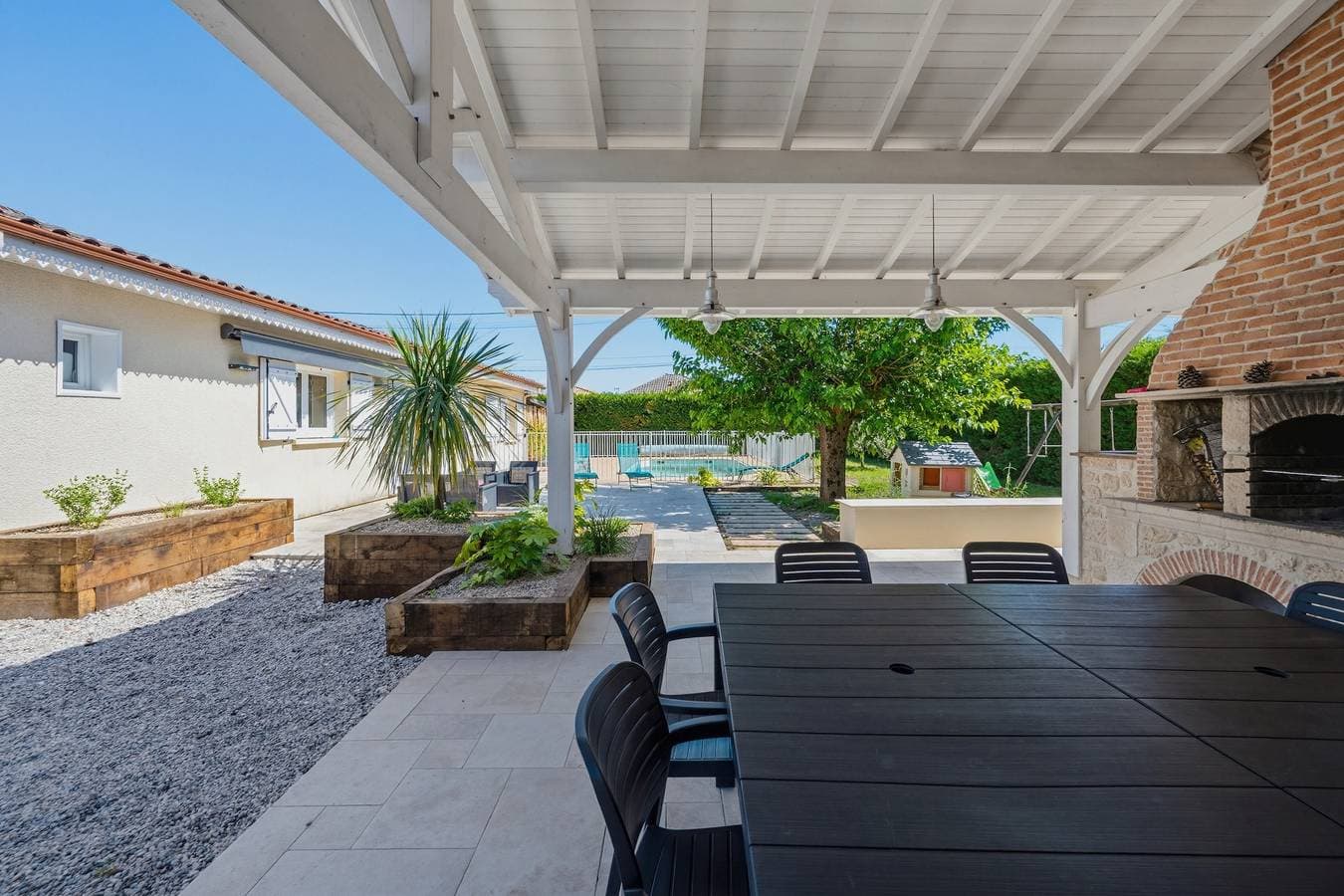 Foto 3 von 24: Ferienhaus für 10 Personen mit Pool