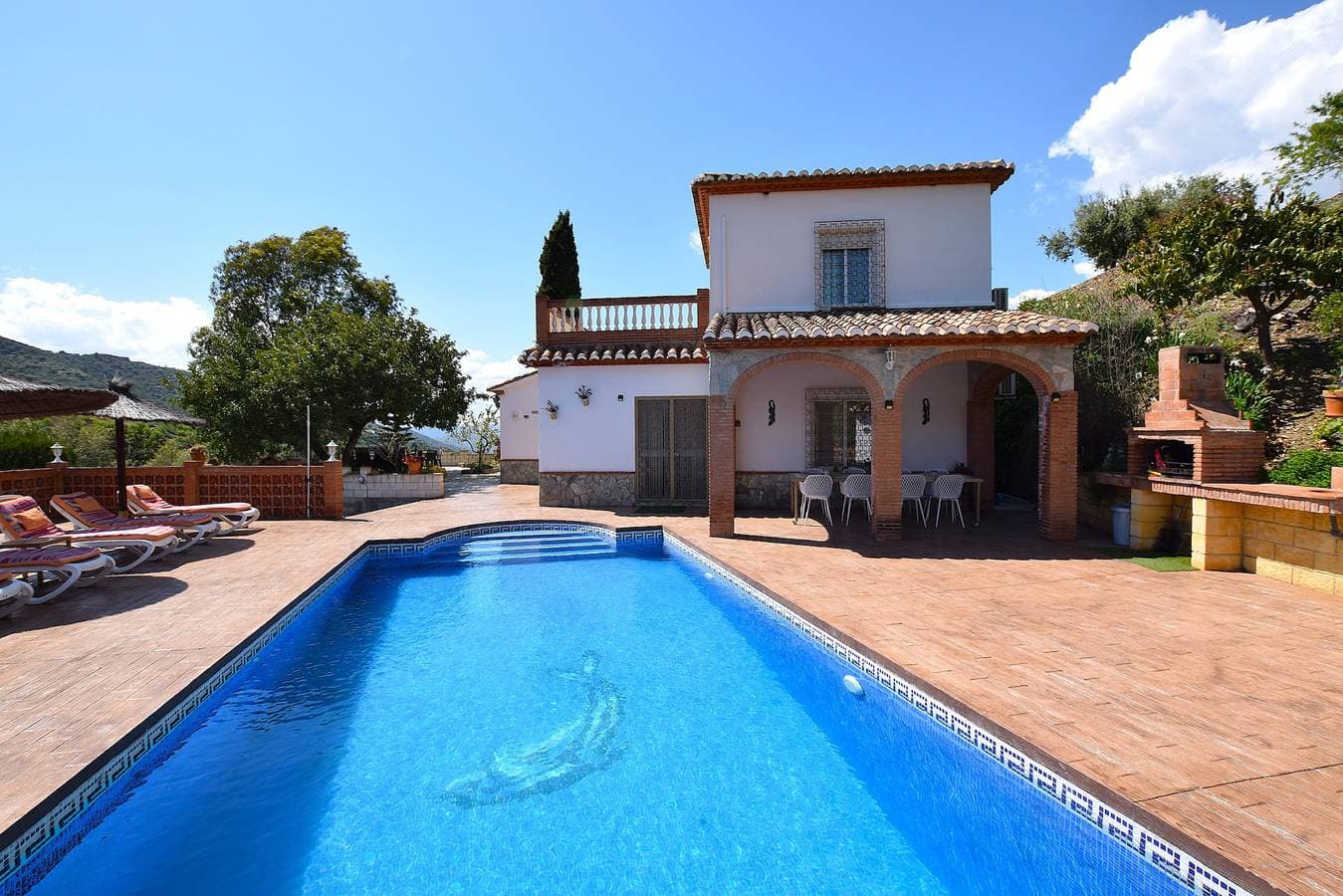 Charmante Villa mit Pool in der Nähe von Arenas 1