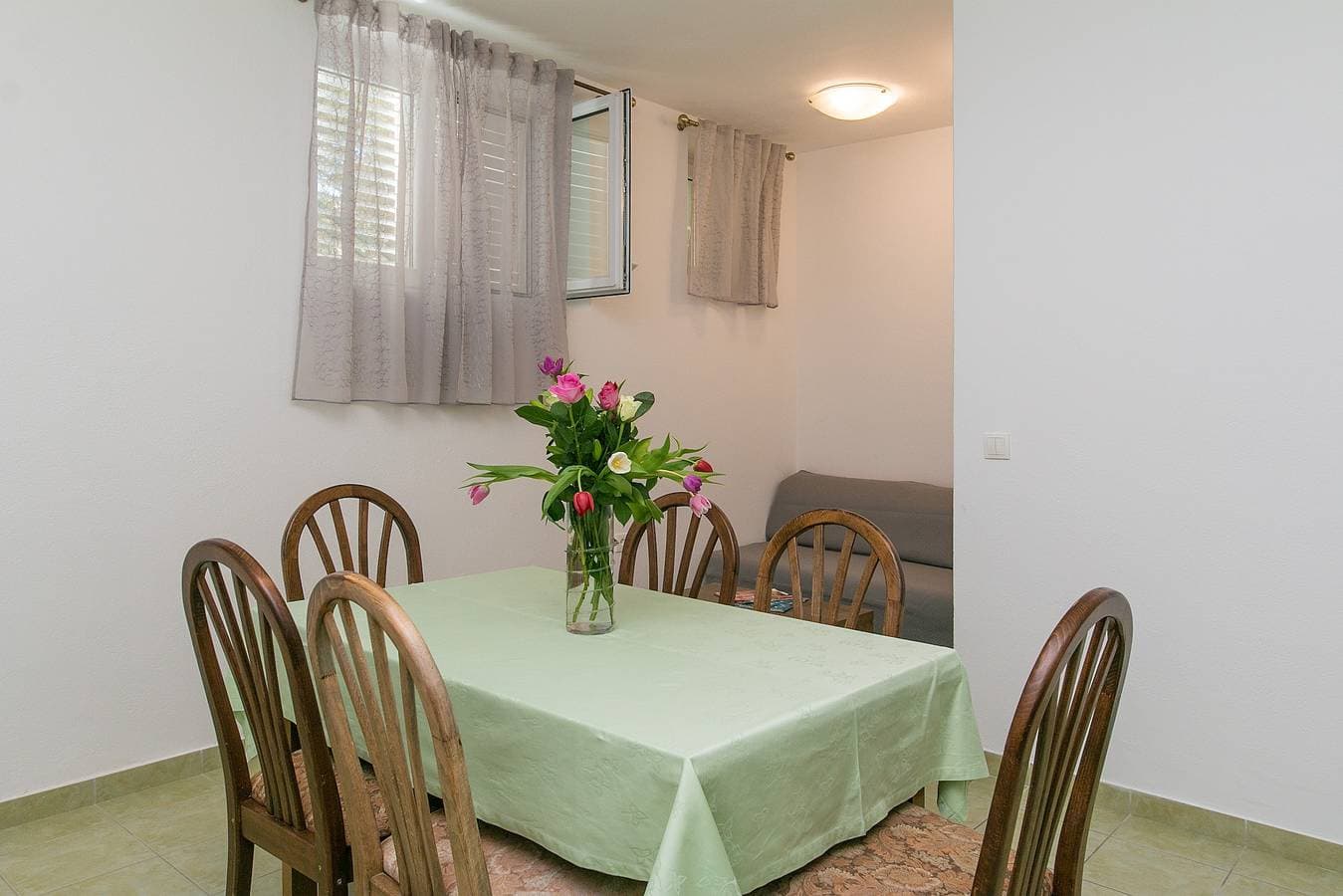 Foto 10 von 36: 3-Zimmer-Ferienwohnung mit Terrasse und Meerblick Brela, Makarska A-2717-b