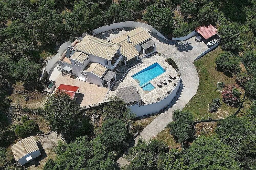 Foto 12 von 30: August-Sept. Rabatt. Zweistöckige Villa mit privatem Pool, Grill und Spielzimmer