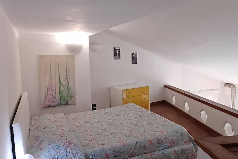 Foto 4 von 30: Romantische Villa für 2 Personen, mit Blick auf das Meer, in einer natürlichen Klippe.