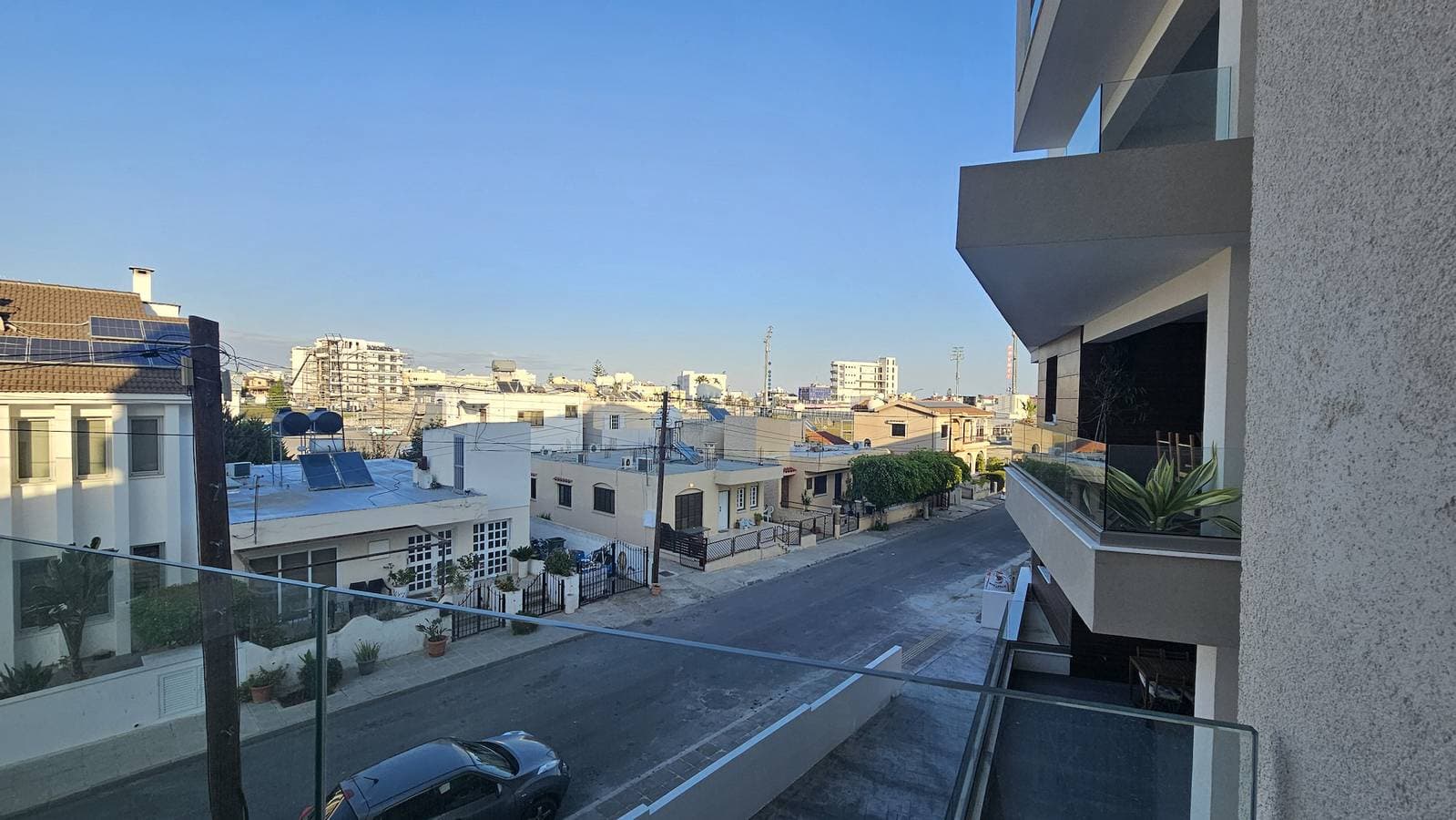 Foto 2 von 46: 03 Lca - Stay Larnaca Pearl Apartment