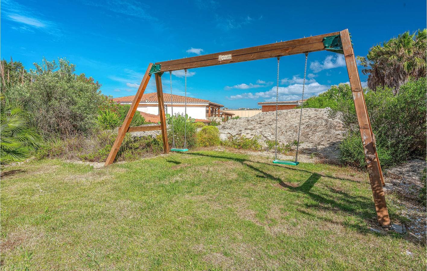 Foto 11 von 17: Gemütliches Strandapartment mit AC, Parkplatz, Küche, Pool und Internet - nur 2,5 km entfernt!