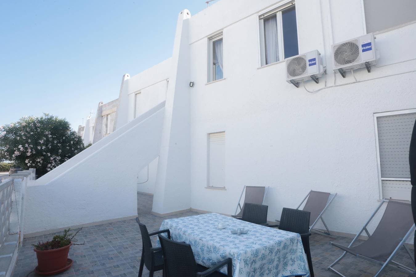 Foto 4 von 41: Residenz Cala di Seta Dreizimmerwohnung Luca mit Meerblick für 5 Personen