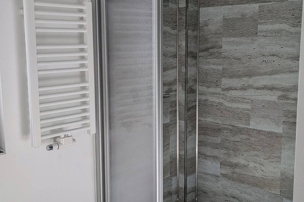 Foto 8 von 30: Moderne 3-Zimmer-Ferienwohnung direkt am Saaleradwanderweg