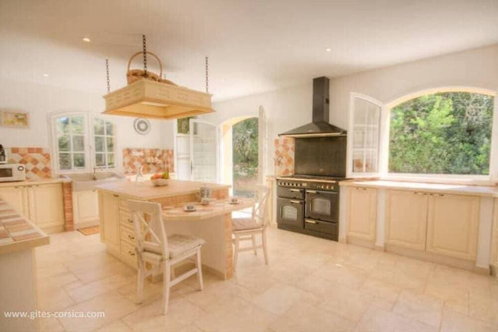 Foto 8 von 16: Villa Mariola - Corsican charm with a pool