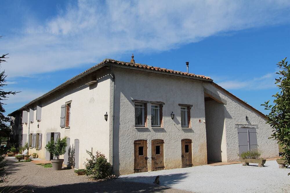 Foto 4 von 8: Charmante Suite im Erdgeschoss, La Grange