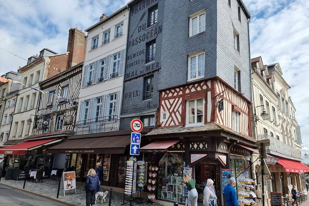 Passocean 1 - Suite in the Heart of Honfleur - Kingsize Bed - Airco 1
