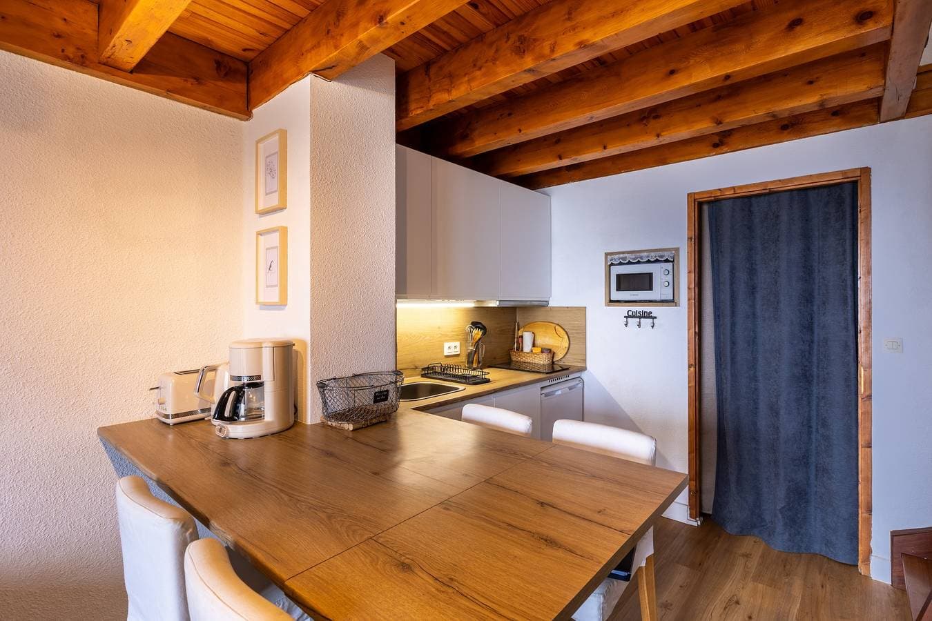 Foto 3 von 20: Ferienwohnung für 4 Personen mit Balkon