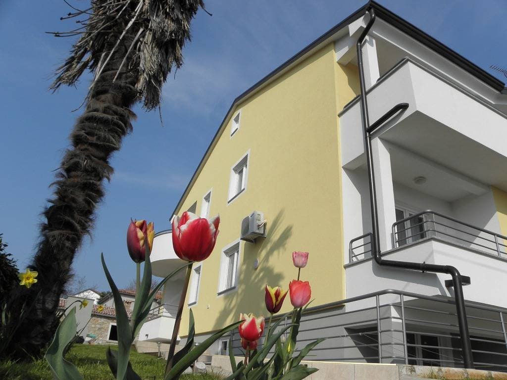 Ferienwohnung in Zambratija mit Balkon, Klimaanlage, W-Lan (158-1) 1