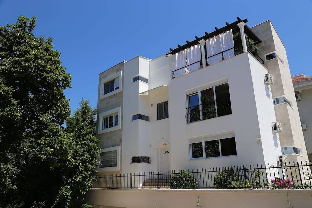 Neue moderne 1-Bett-Wohnung im alten Hafen von Tivat in der Nähe von Porto Montenegro 1