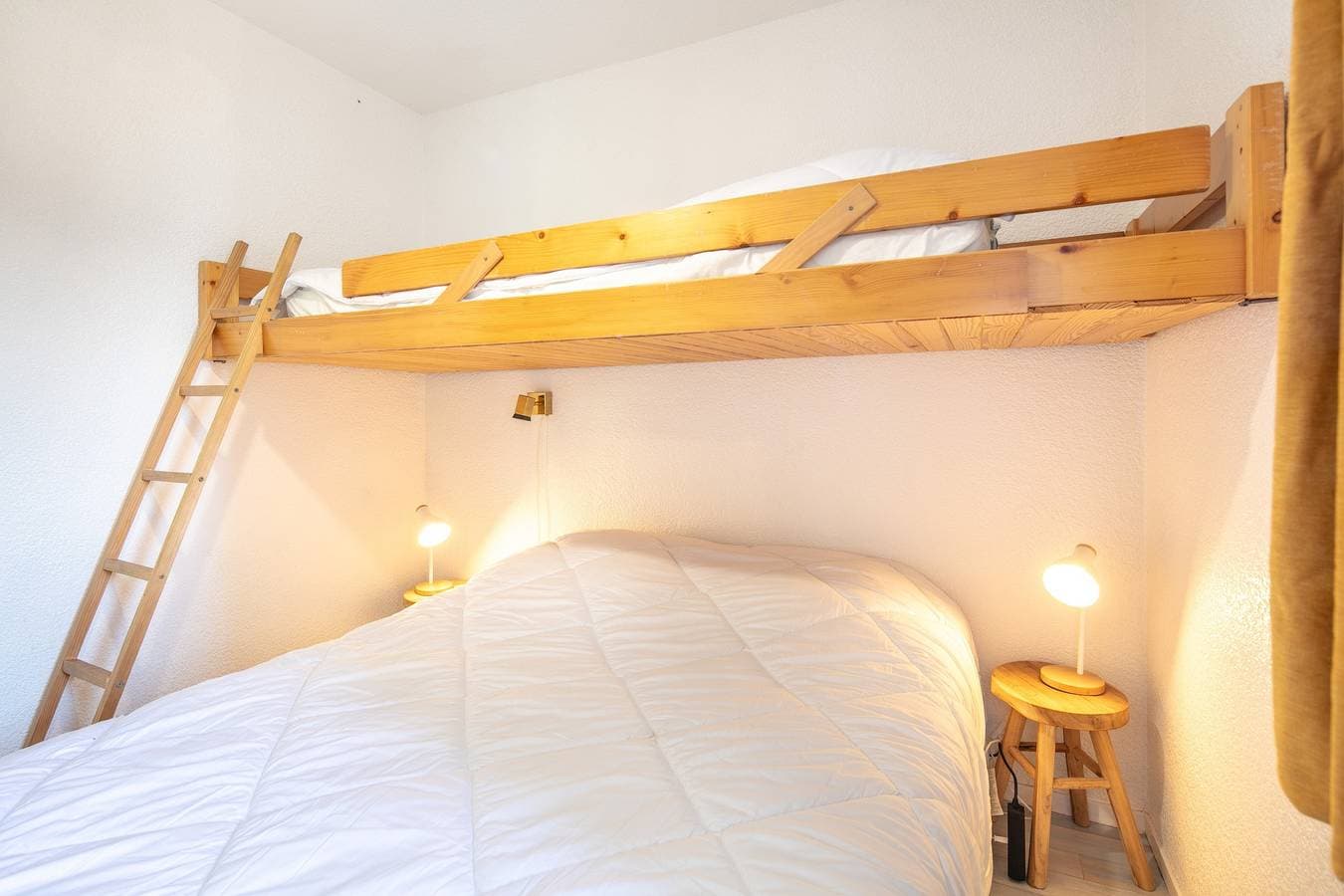 Foto 10 von 12: Ferienwohnung für 6 Personen mit Balkon