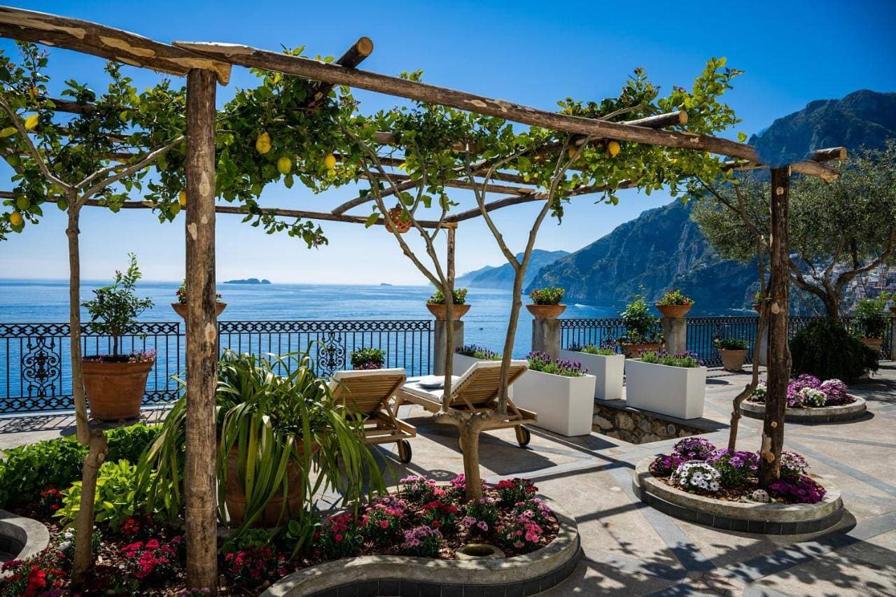 Foto 4 von 5: Villa with Sea View
