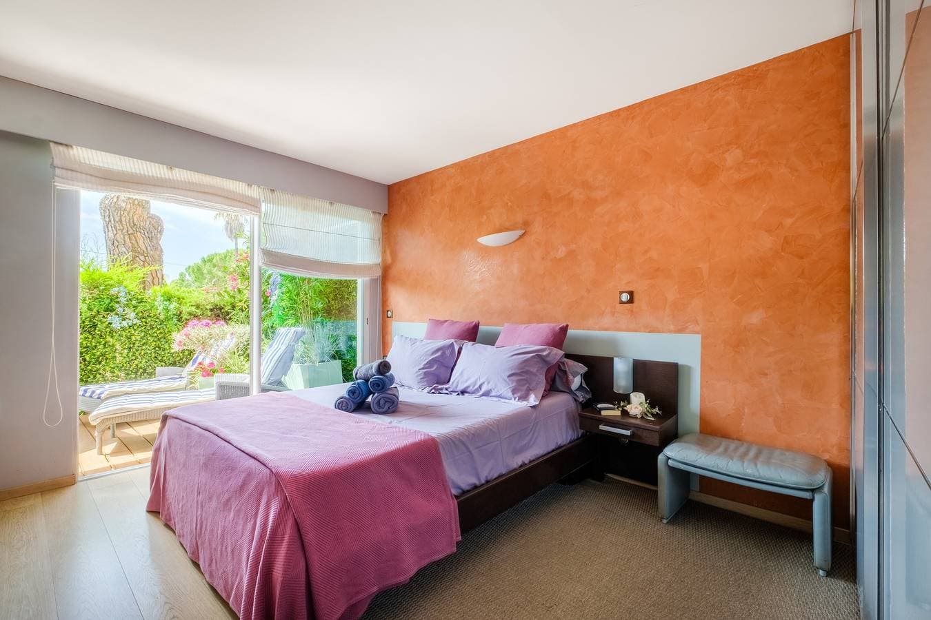 Foto 12 von 27: Ferienwohnung 'Des Vacances De Rêve À Mandelieu' mit Gemeinschaftspool und Klimaanlage