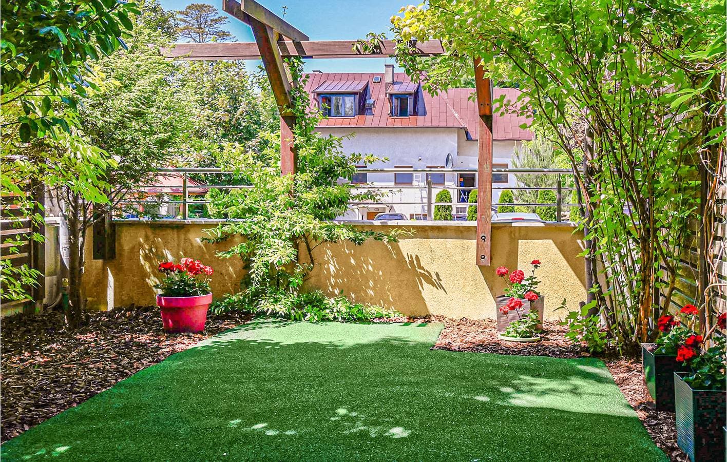 Foto 2 von 11: Ferienwohnung für 4 Personen mit Terrasse