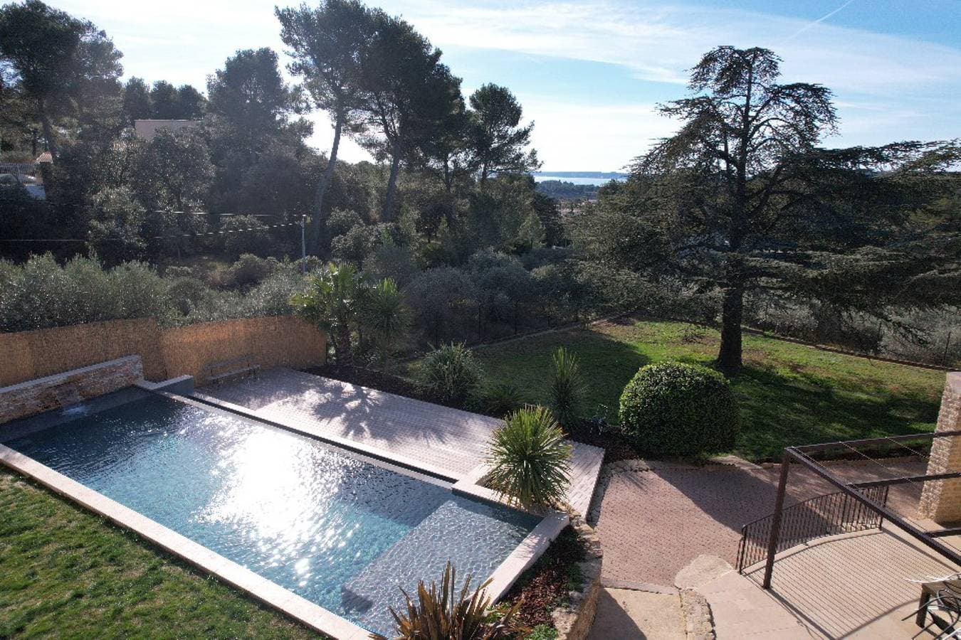 Foto 7 von 57: Location vacances piscine Saint Chamas.