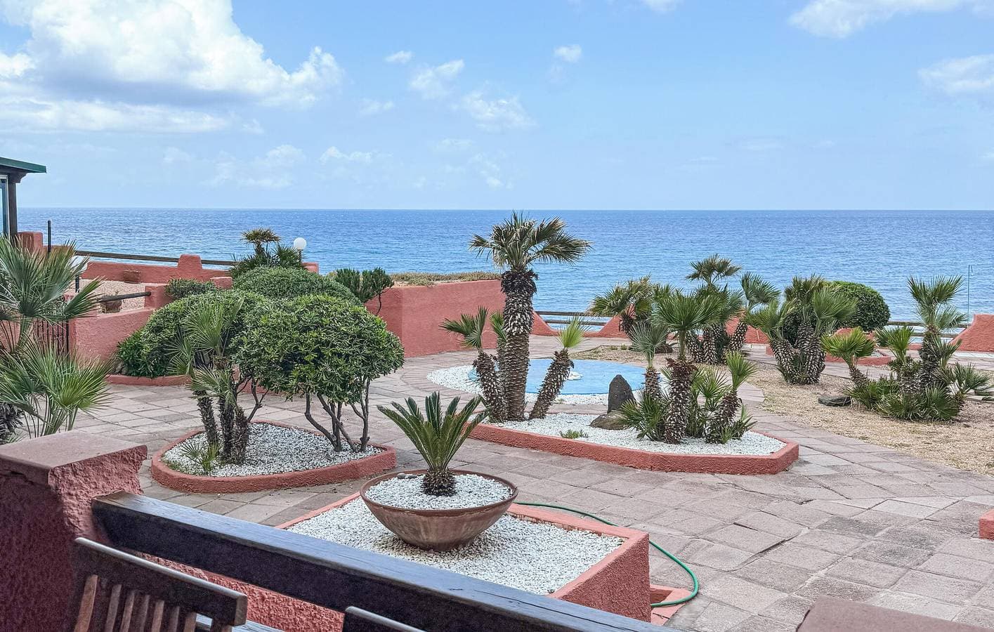 Foto 10 von 21: Apartment mit Meerblick, Terrasse und AC, 2 km zum Strand
