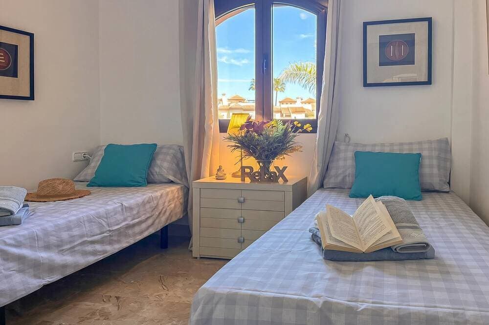 Foto 3 von 26: Costa Galera Apartment, Estepona, Spain