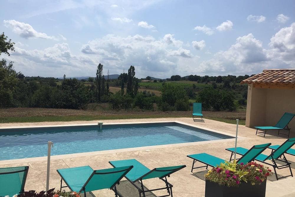 \"Charm and modernity: air-conditioned former sheepfold with heated swimming pool, 1