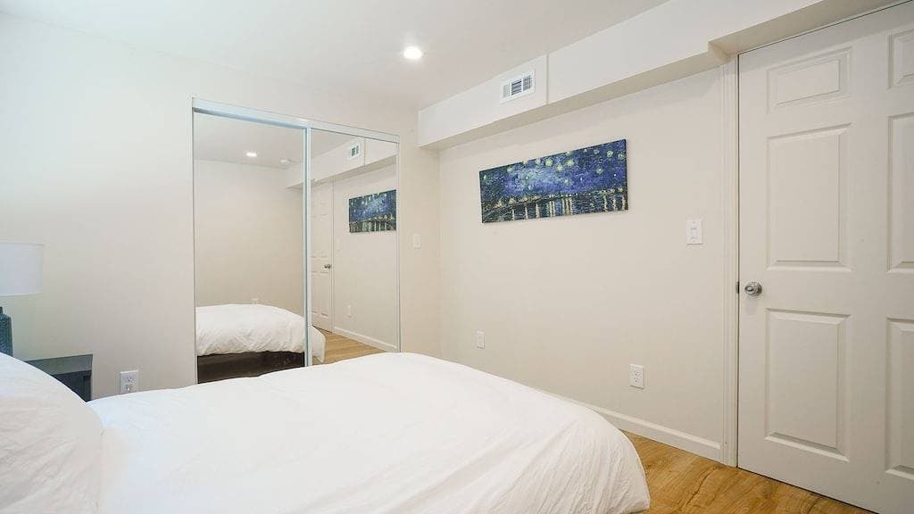 Foto 6 von 20: ★ Neu und modern | Gehe überall hin Parken | Ace Ort ★ 2Bd