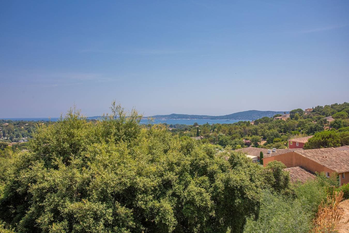 Foto 5 von 44: Ferienwohnung 'Grimaud 4 Personnes Clim Vue Mer' mit Meerblick, privater Terrasse und Klimaanlage