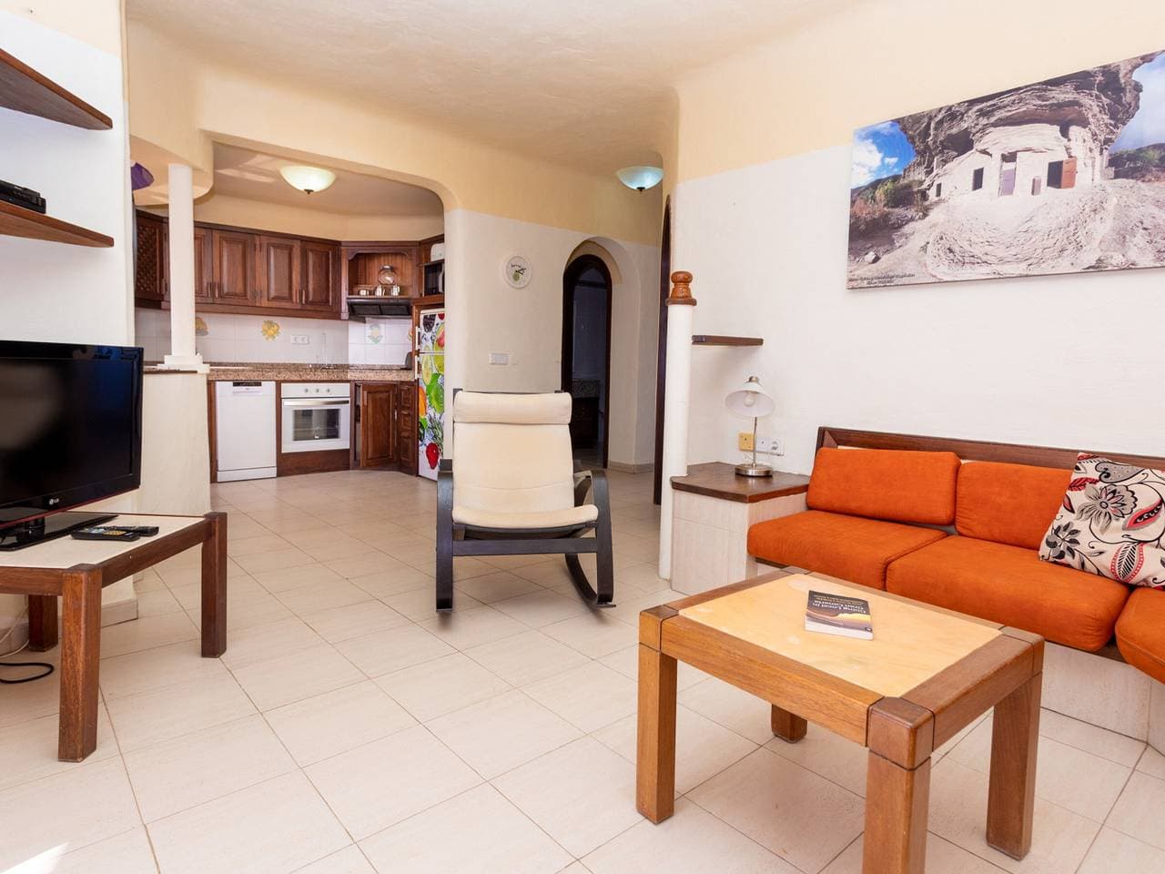 Foto 9 von 36: Ferienhaus mit 2 Schlafzimmern, Balkon und beheiztem Pool