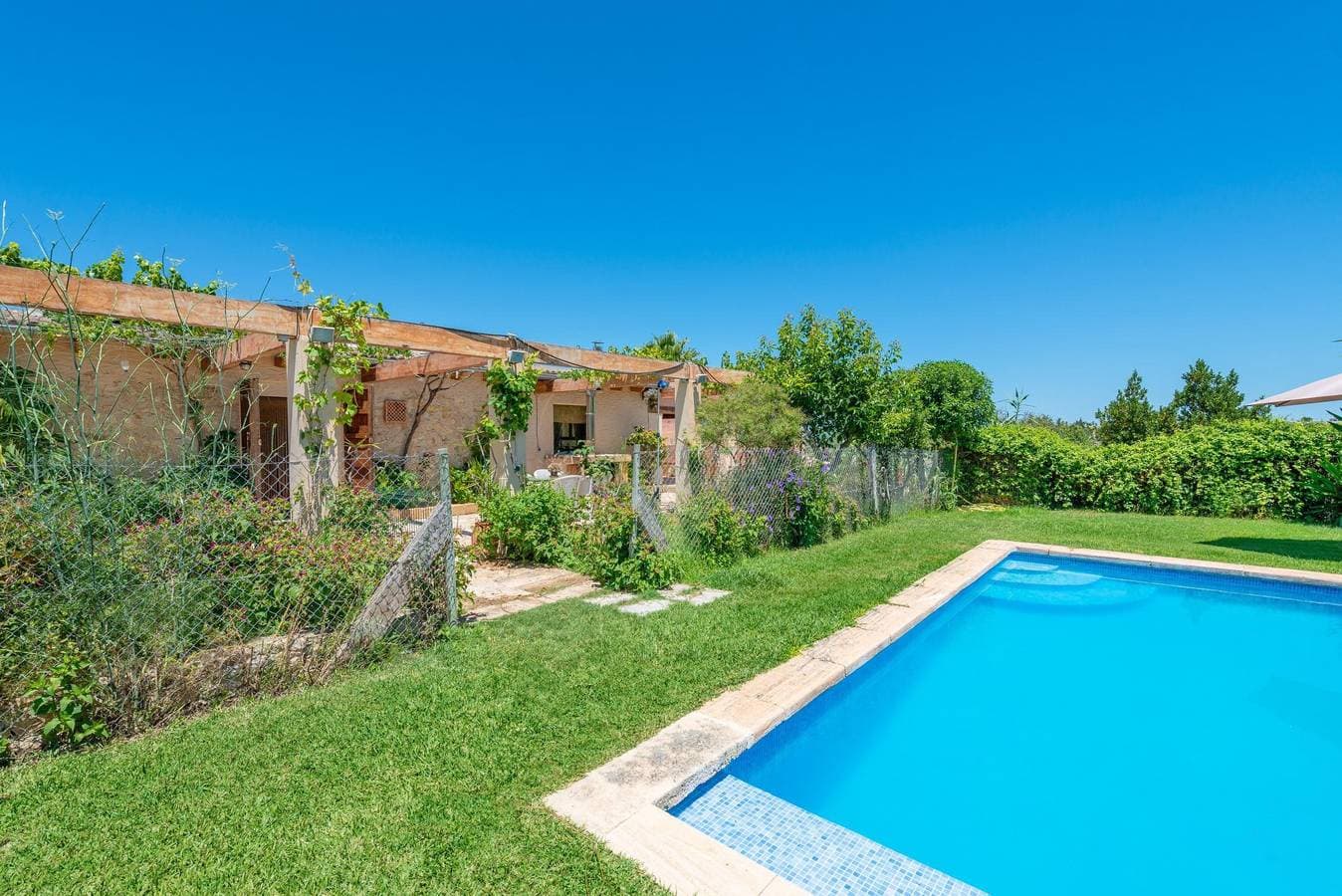 Foto 5 von 39: El Reboster (Carboneras) - Gemütliches Landhaus mit privatem Pool und schönem Garten. WiFi gratis