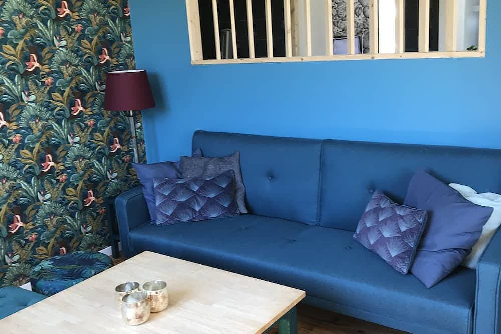 Foto 12 von 30: Haus 150 m vom Strand mit privatem Kino, Sauna und Hammam