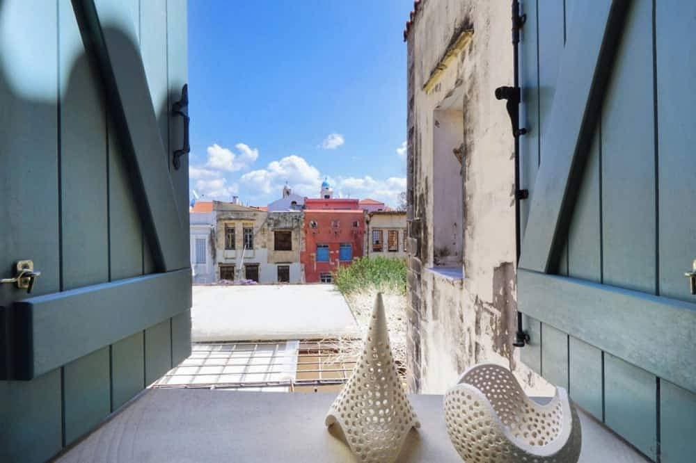 Character House in the Heart of Chania Old town 1