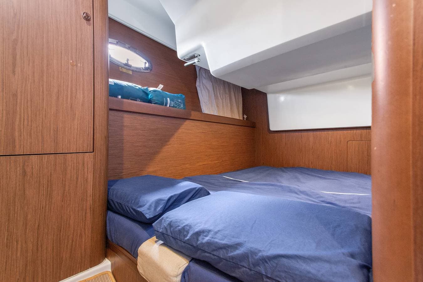 Foto 11 von 28: 'Charmante Yacht' mit Meerblick, WLAN und Klimaanlage